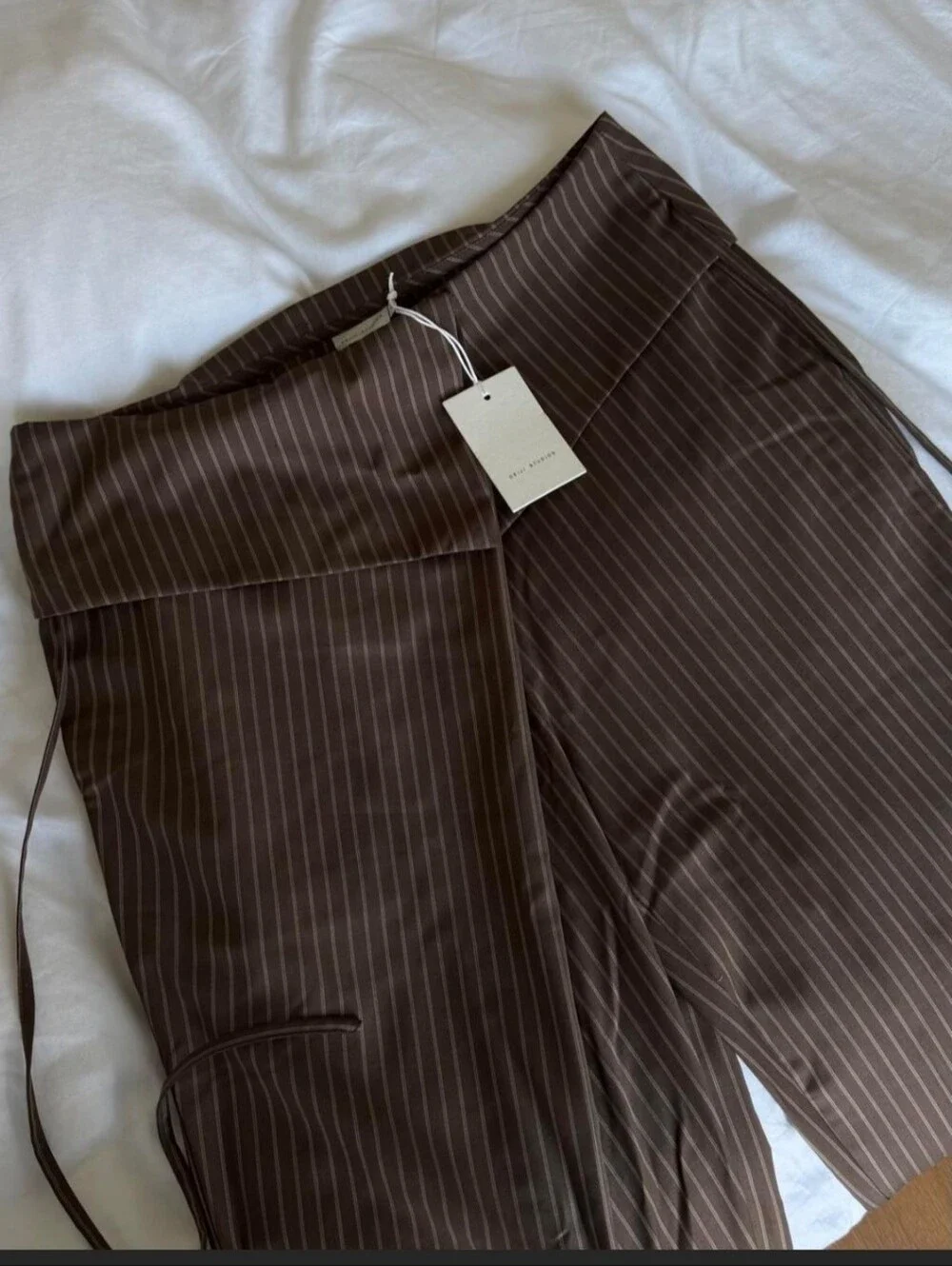 Wide-Leg Pinstripe Trousers in Brown - Picture 3 of 5